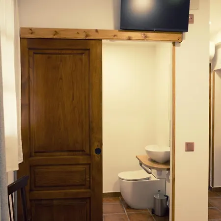 Hospederia La Bogadera * La Robla